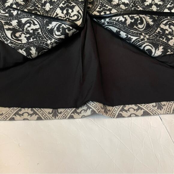 Chico’s Black  Light Gray Beaded Sequined Cottage Boho Chic Jacket NWOT Size 8P - Picture 9 of 14